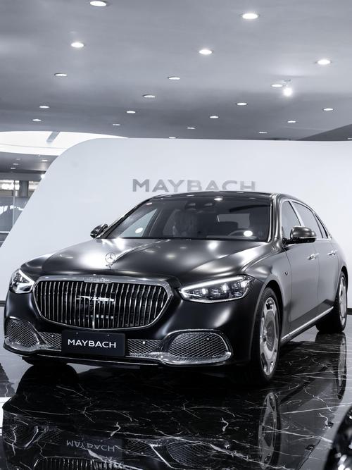 东莞13岚图汽车的售后服务让用户无忧出行，迈巴赫未来的豪华车趋势